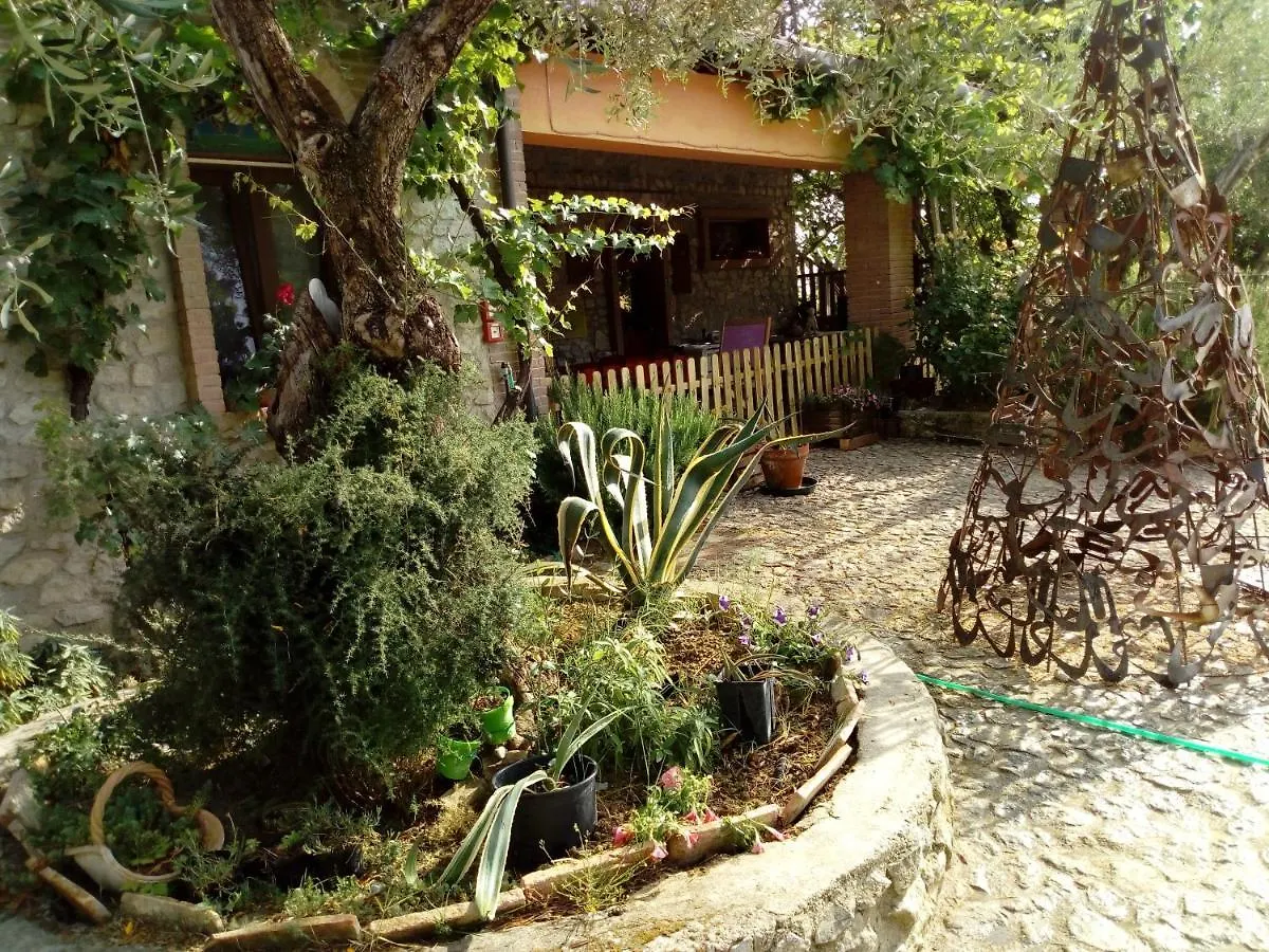 B&B Cagnona Borghi 0*,